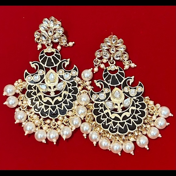 Beautiful big earrings - Picture 4 of 4